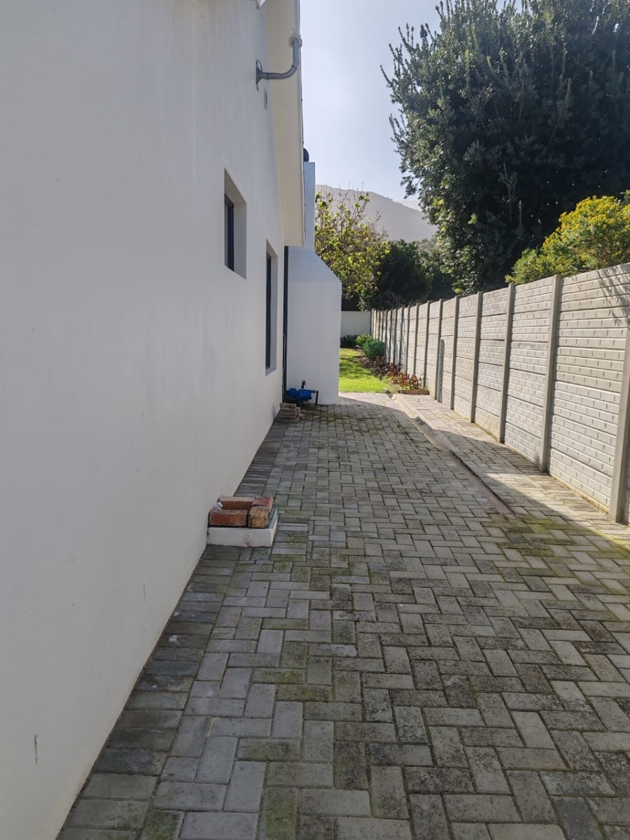 3 Bedroom Property for Sale in Klein Berlyn Western Cape